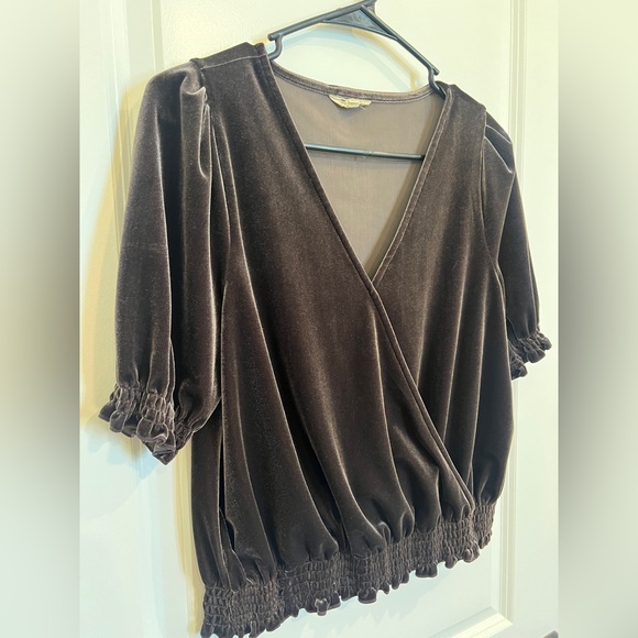 Madewell Smocked Velvet Crossover Top Dark Metal - Picture 3 of 7
